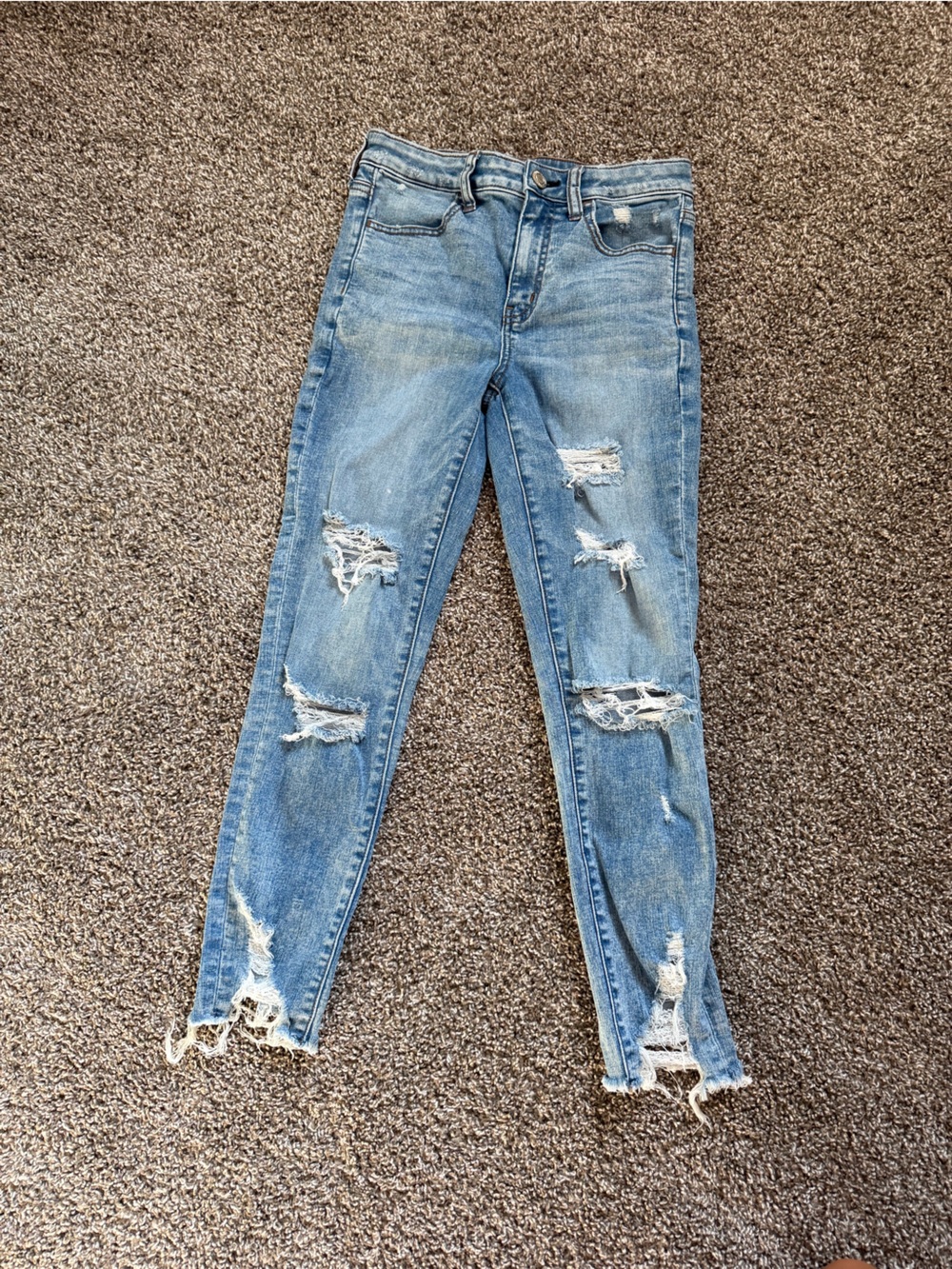 American Eagle Outfitters Light Blue Distressed Skinny Jeans